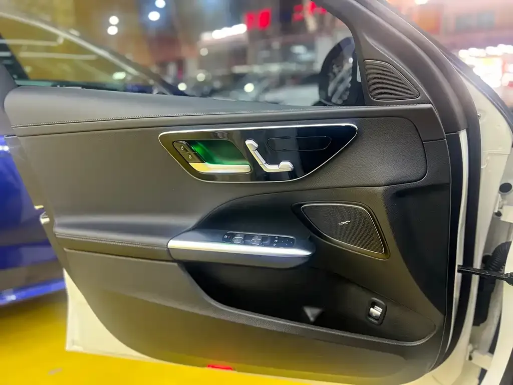 Mercedes-Benz C-Class 2023 из CN, фото 7