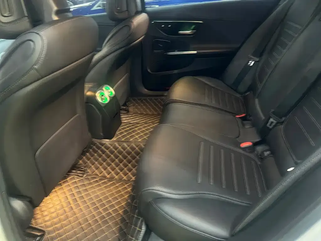 Mercedes-Benz C-Class 2023 из CN, фото 8
