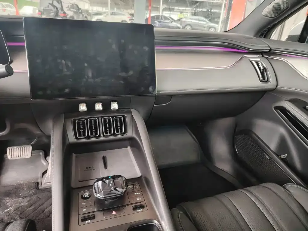 BYD L EV 2025 из CN, фото 10