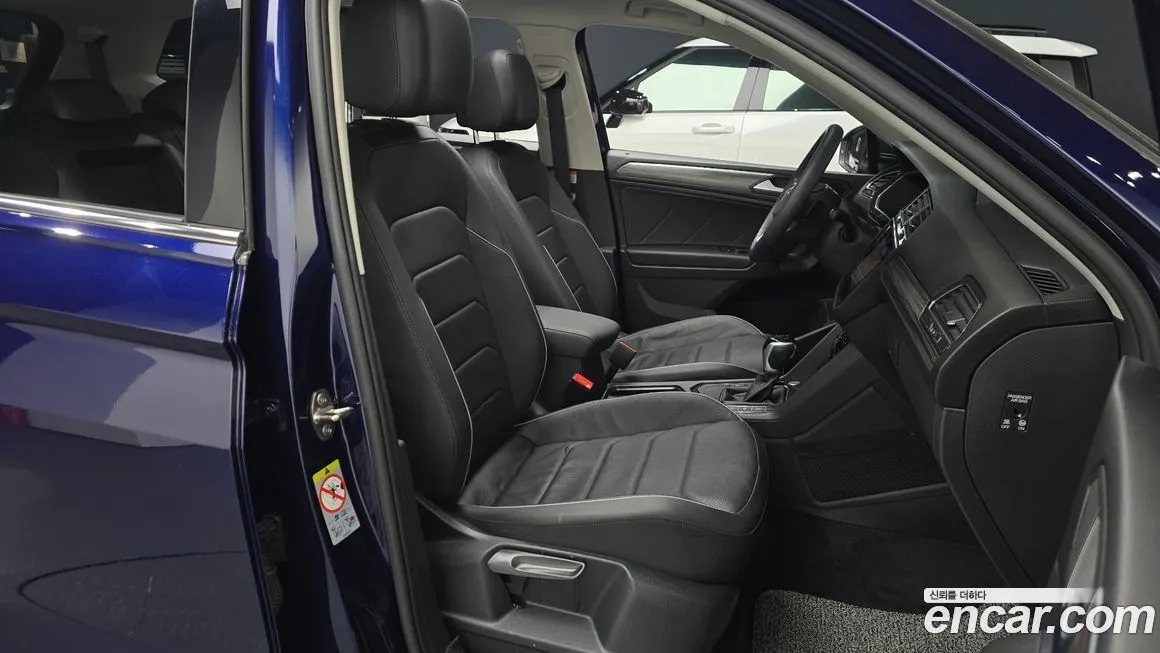 Volkswagen Tiguan — фото 7