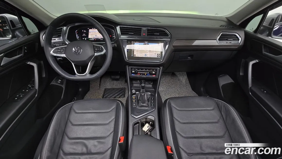 Volkswagen Tiguan — фото 9