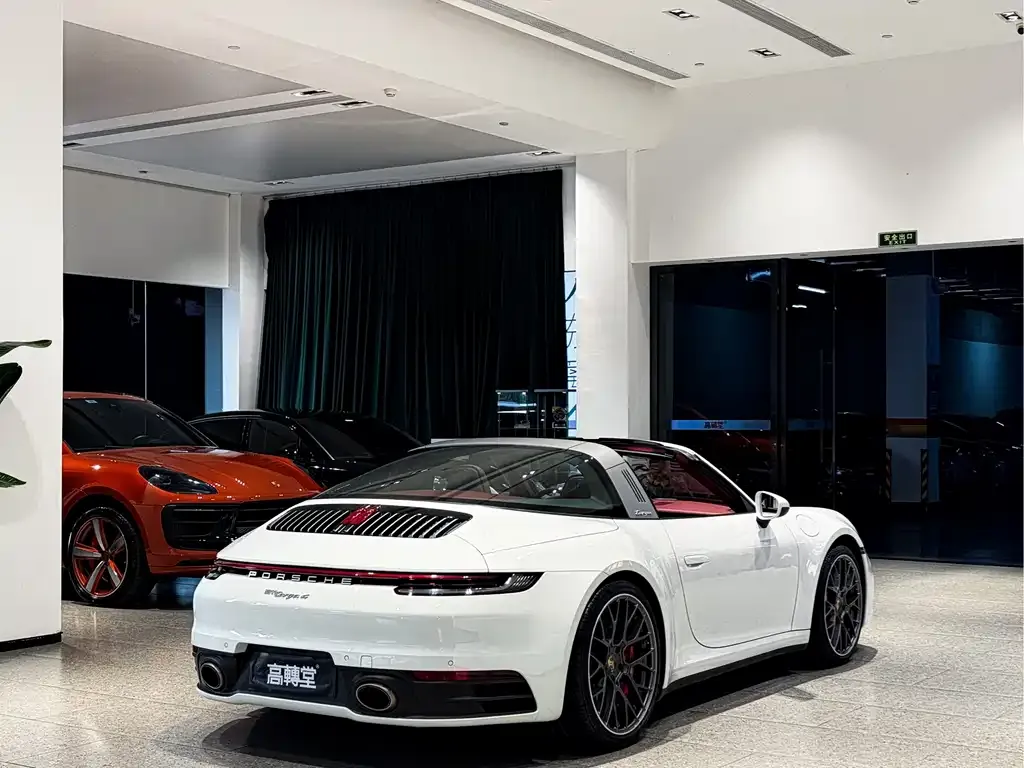Porsche 911 2022 из CN, фото 6