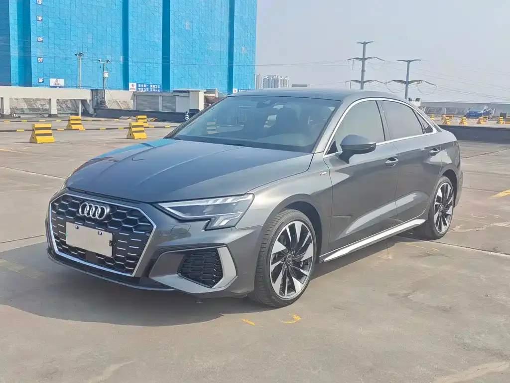 Audi A3 2024 из CN, фото 1