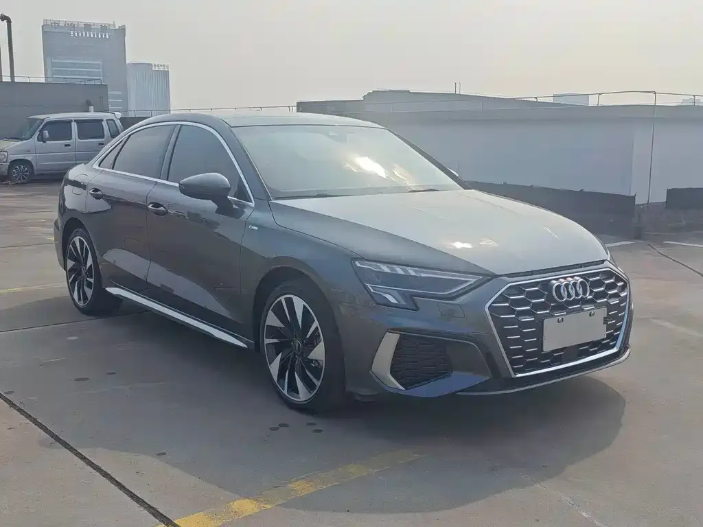 Audi A3 2024 из CN, фото 2