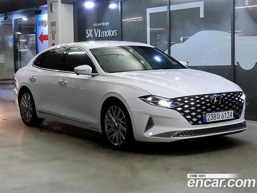 Hyundai Grandeur — фото 1