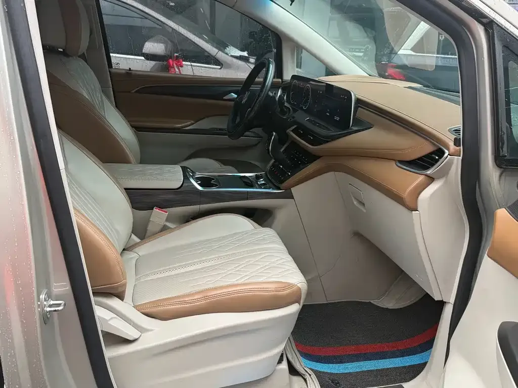 Buick GL8 2021 из CN, фото 5