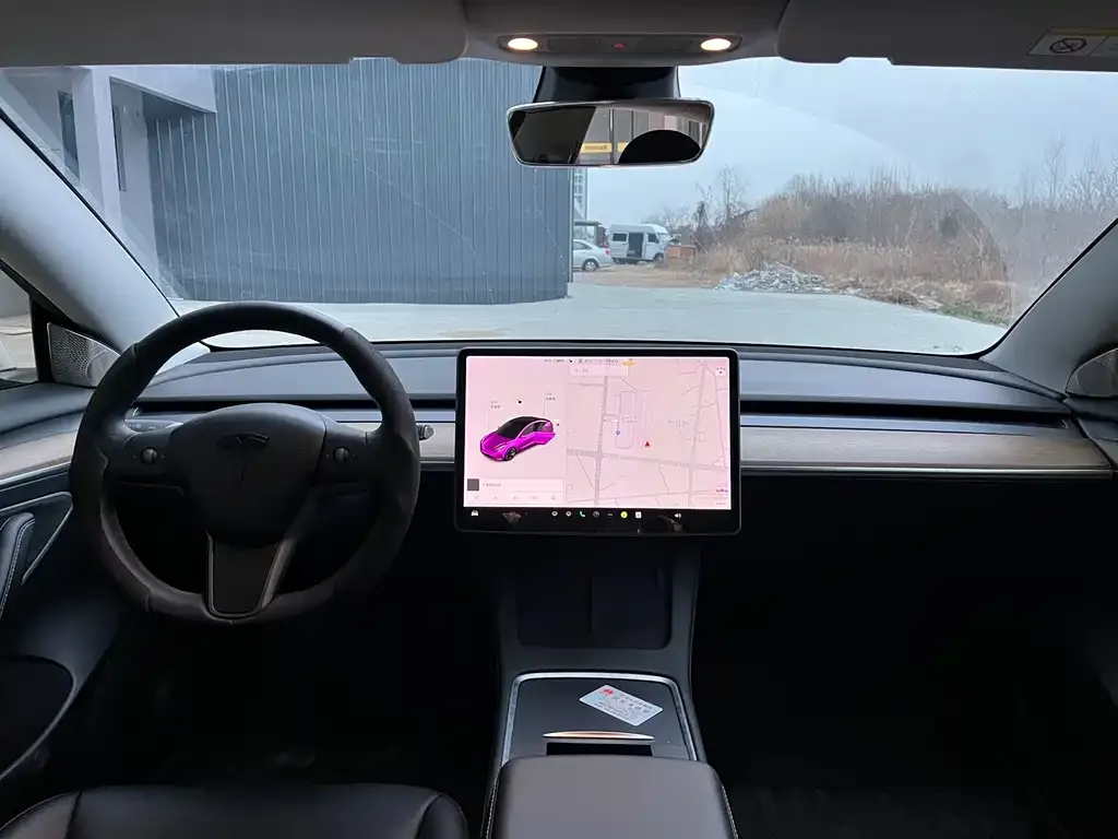 Tesla Model 3 — фото 6