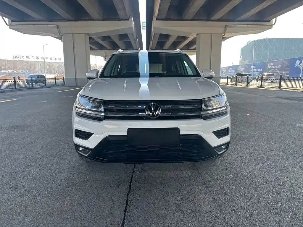 Volkswagen Tharu 2022 из CN, фото 8