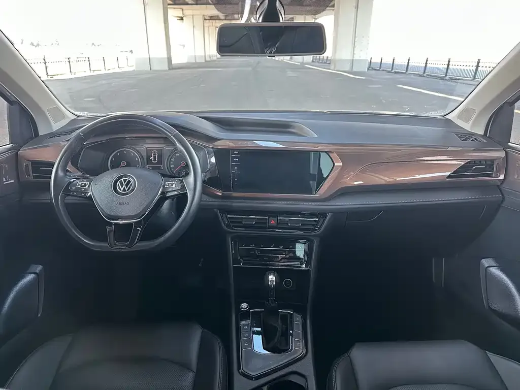 Volkswagen Tharu 2022 из CN, фото 7