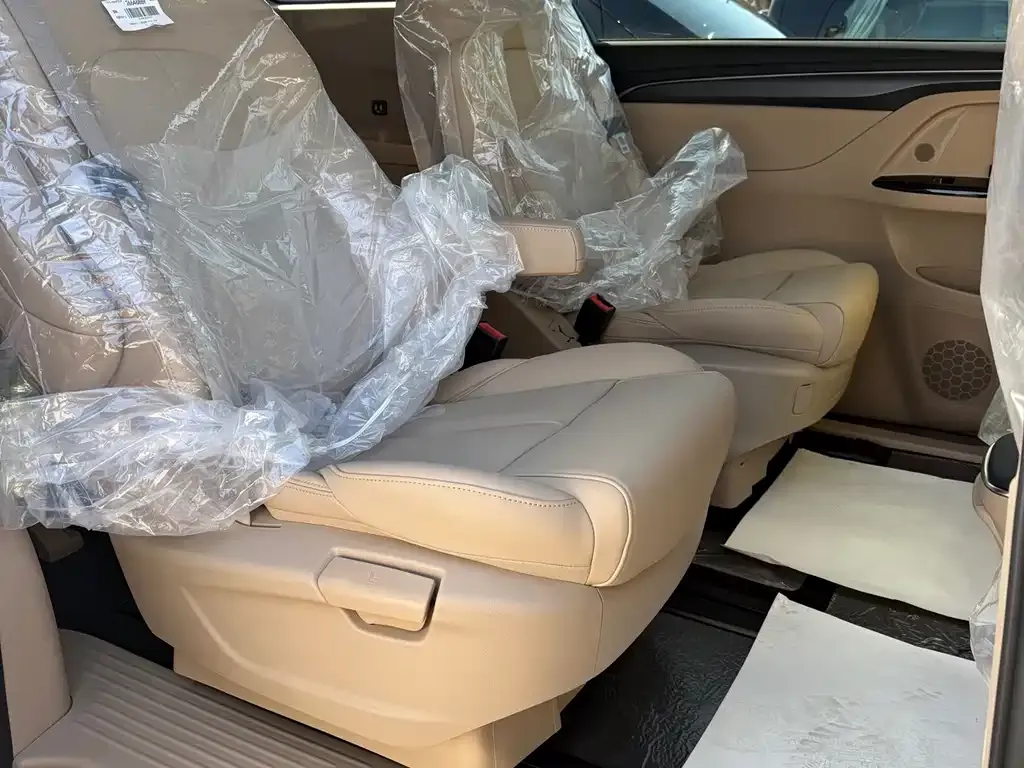 Buick GL8 2025 из CN, фото 9