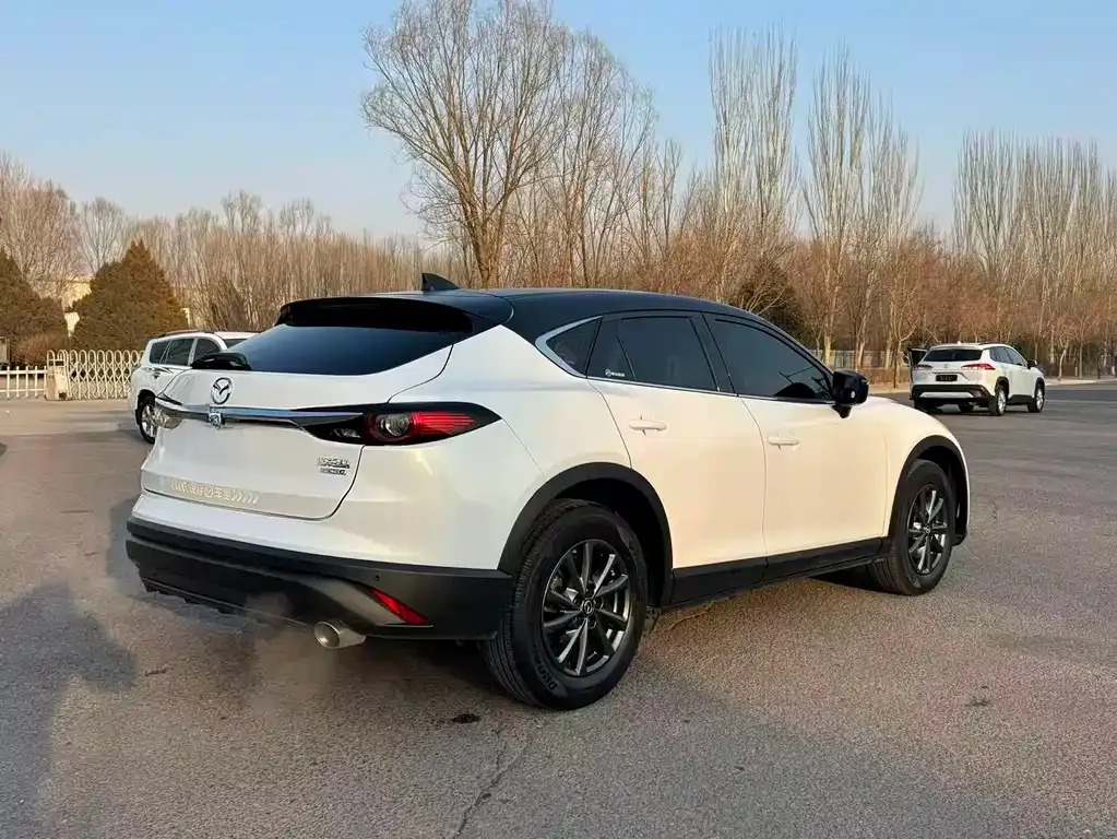 Mazda CX-4 2021 из CN, фото 2