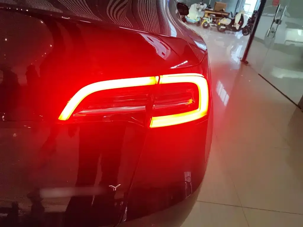Tesla Model Y 2021 из CN, фото 7