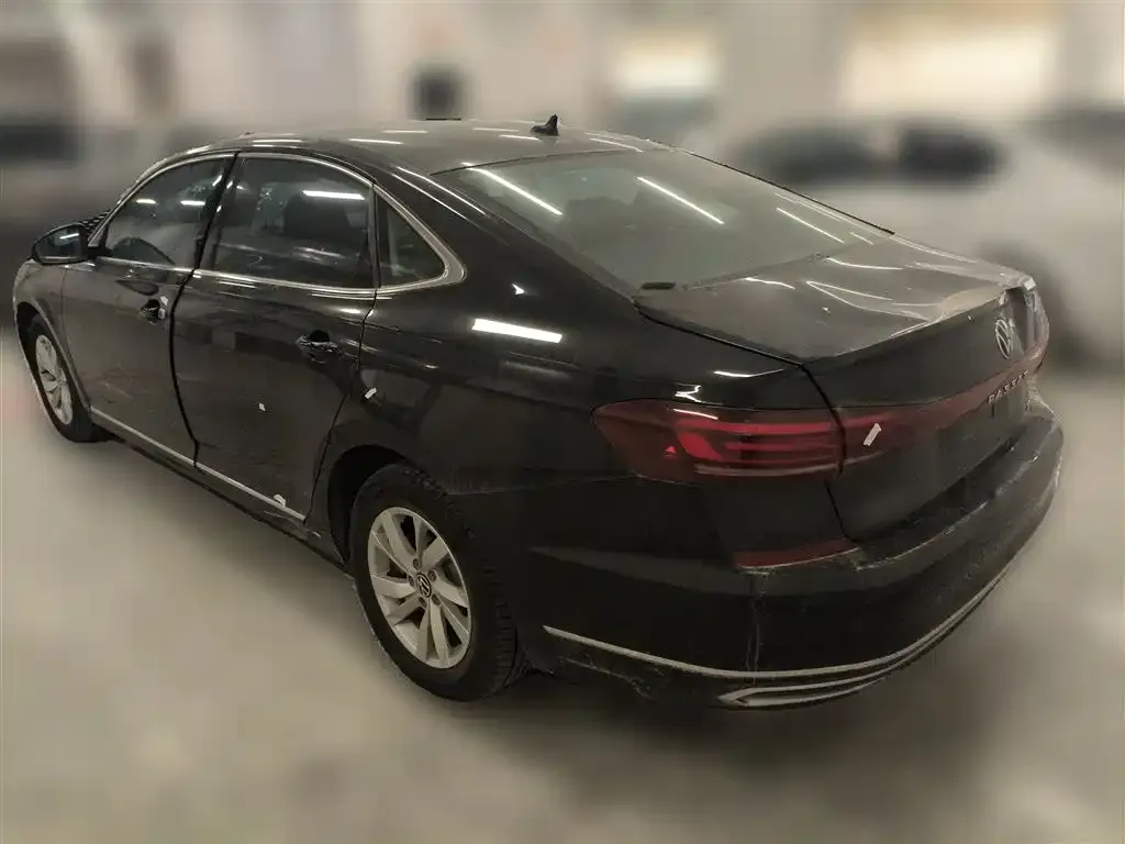 Volkswagen Passat 2023 из CN, фото 6