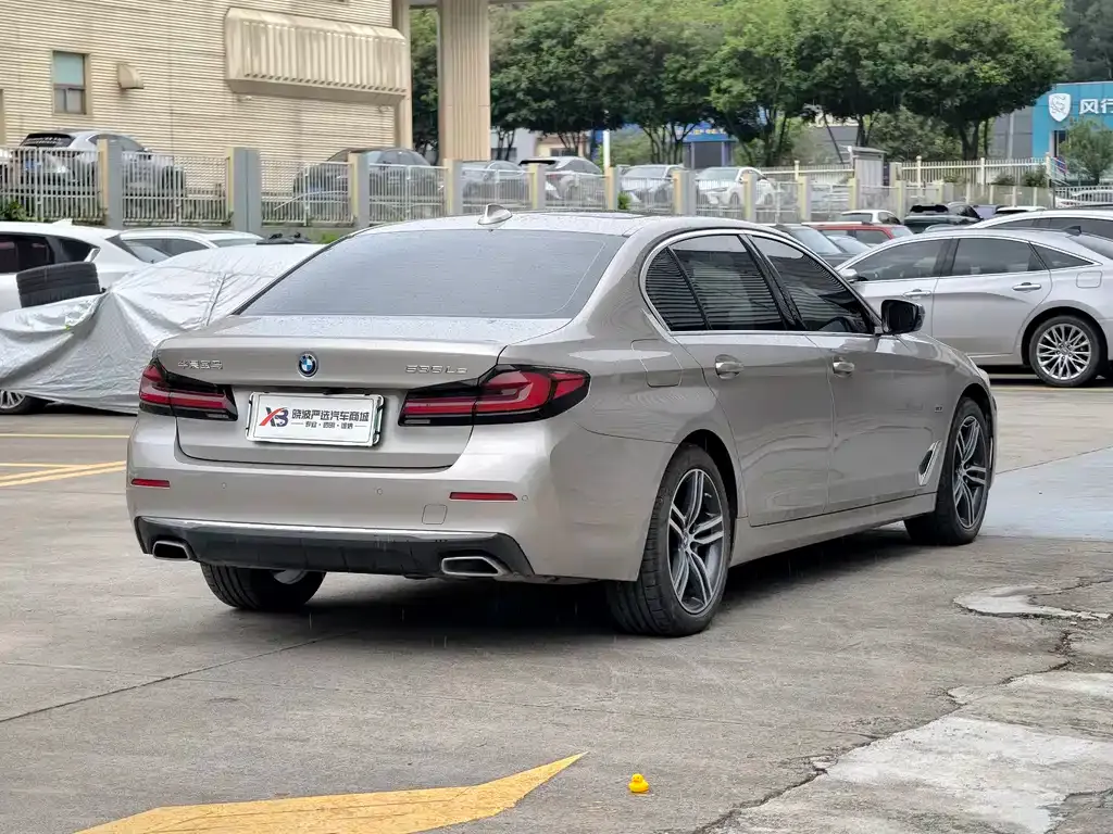 BMW 5 Series New Energy — фото 10