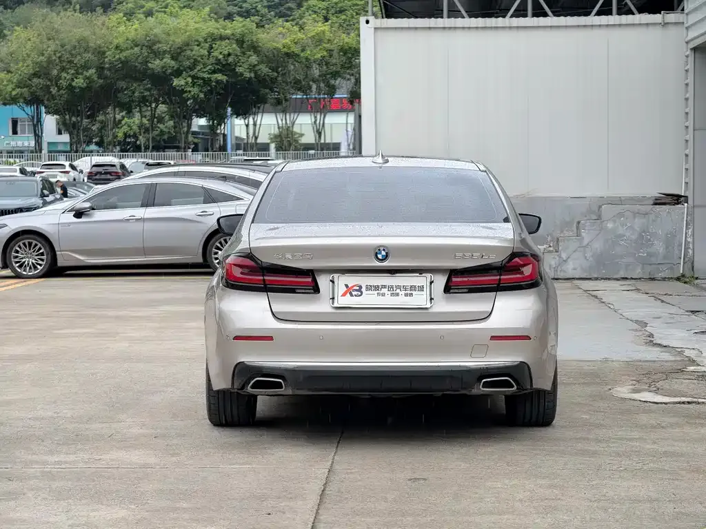BMW 5 Series New Energy — фото 9