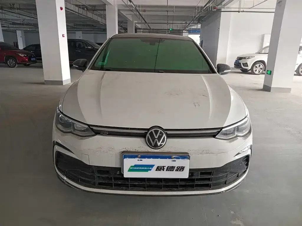 Volkswagen Golf 2024 из CN, фото 6
