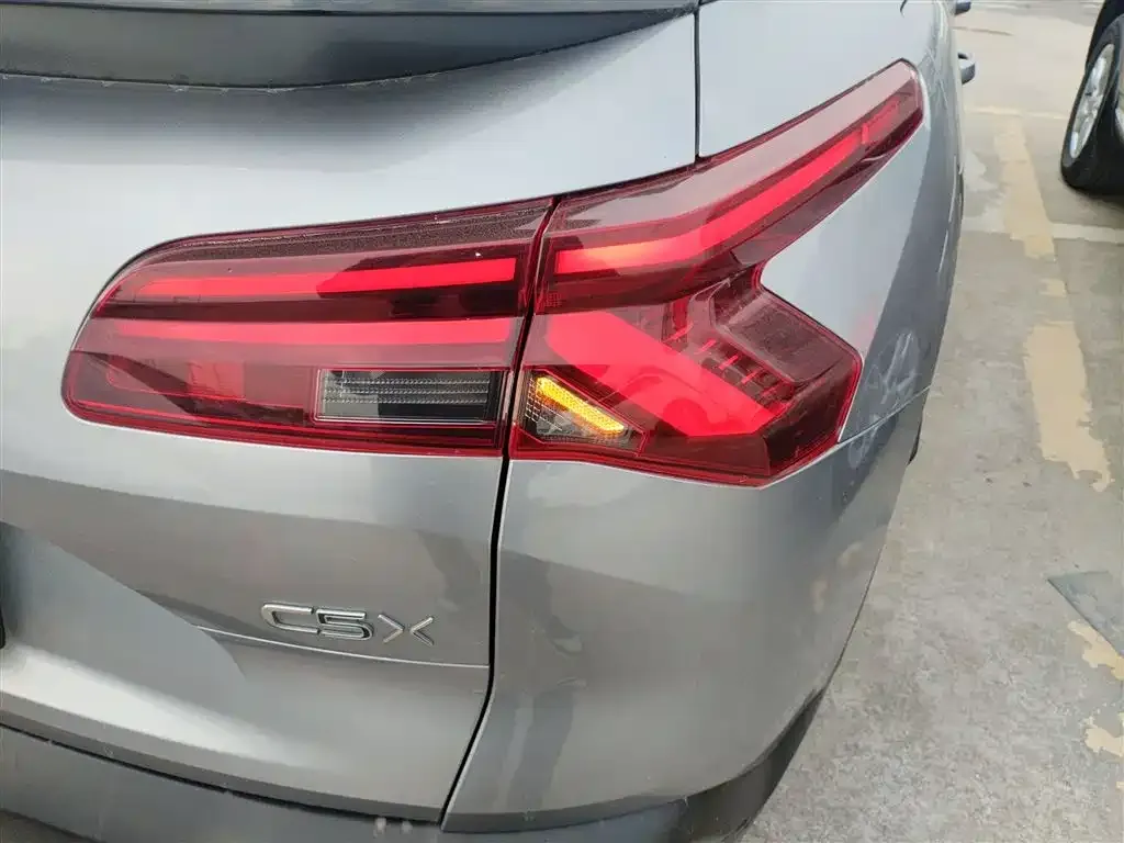 Citroen C5 X 2022 из CN, фото 2