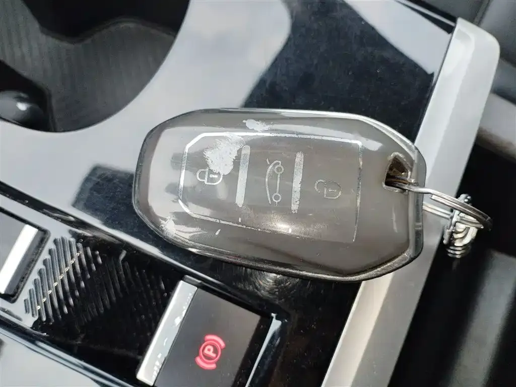 Citroen C5 X 2022 из CN, фото 3