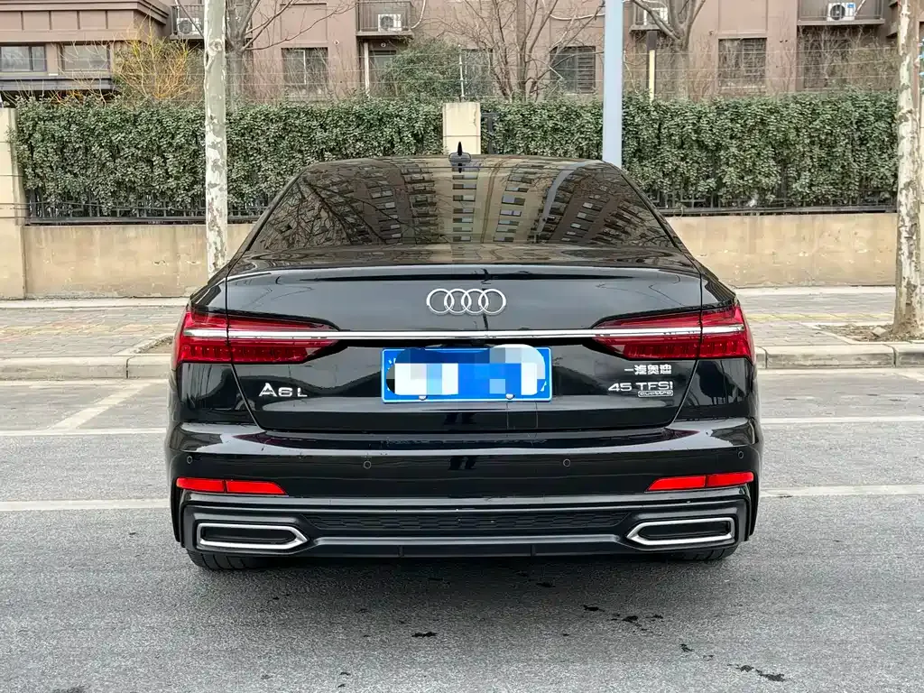Audi A6L — фото 6