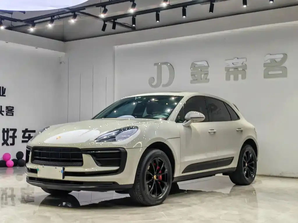Porsche Macan — фото 1