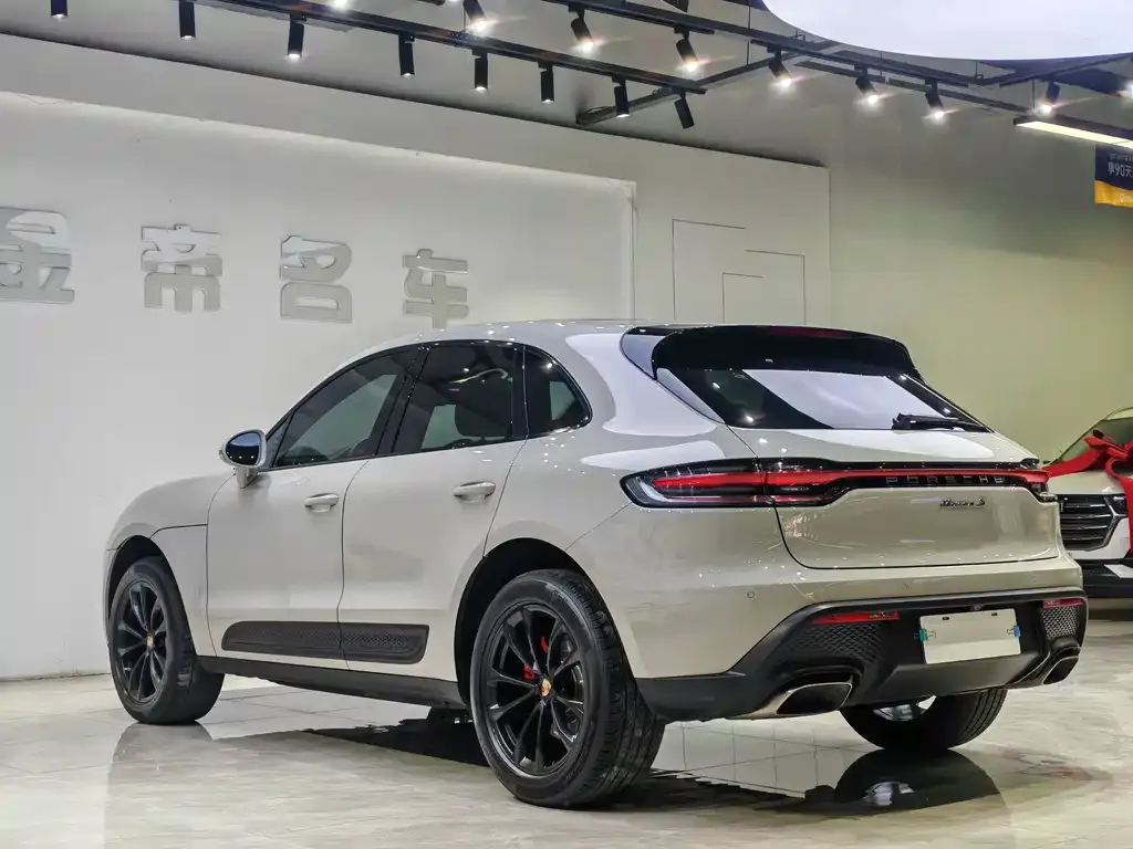 Porsche Macan — фото 7