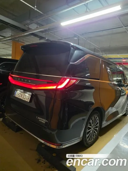 Lexus LM 2025 из KR, фото 2