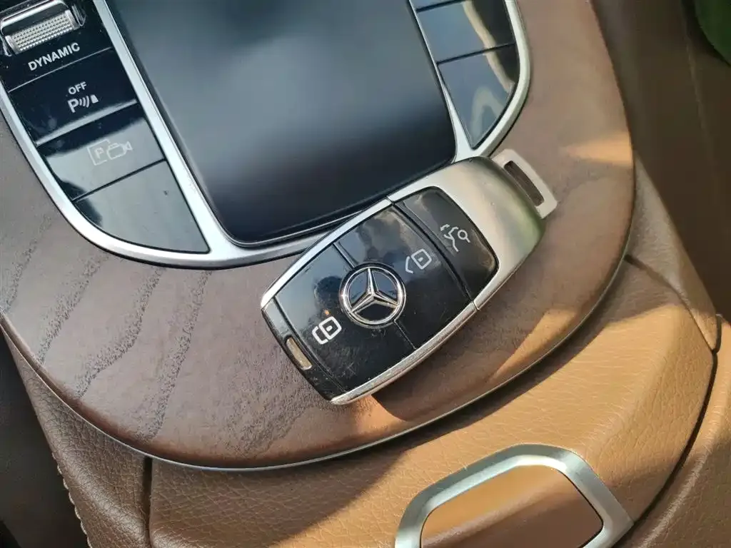 Mercedes-Benz E-Class New Energy 2021 из CN, фото 3