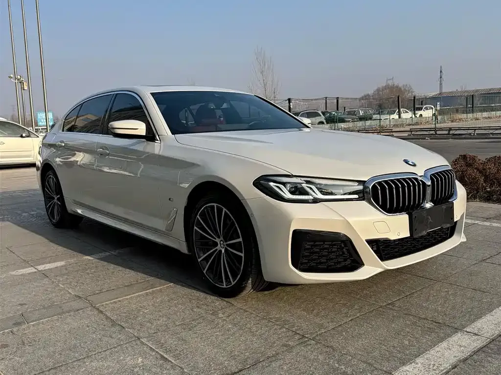 BMW 5 Series — фото 4