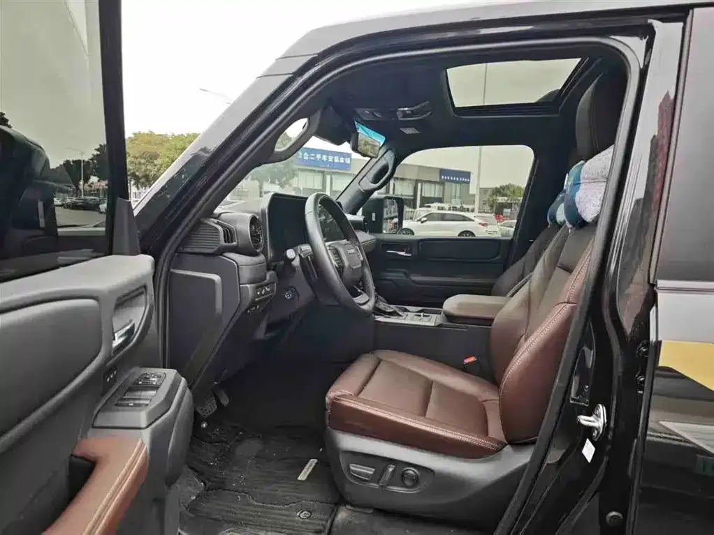 Toyota Prado — фото 2