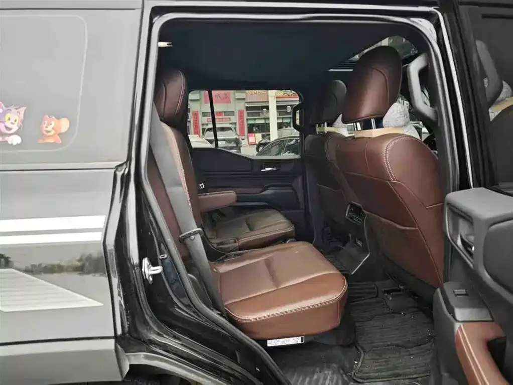 Toyota Prado — фото 4