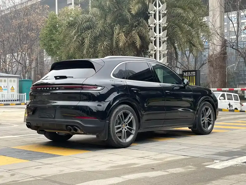 Porsche Cayenne 2023 из CN, фото 9