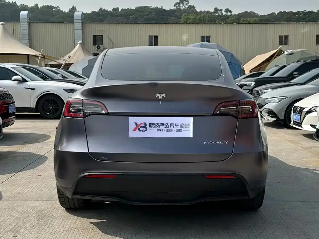 Tesla Model Y — фото 8