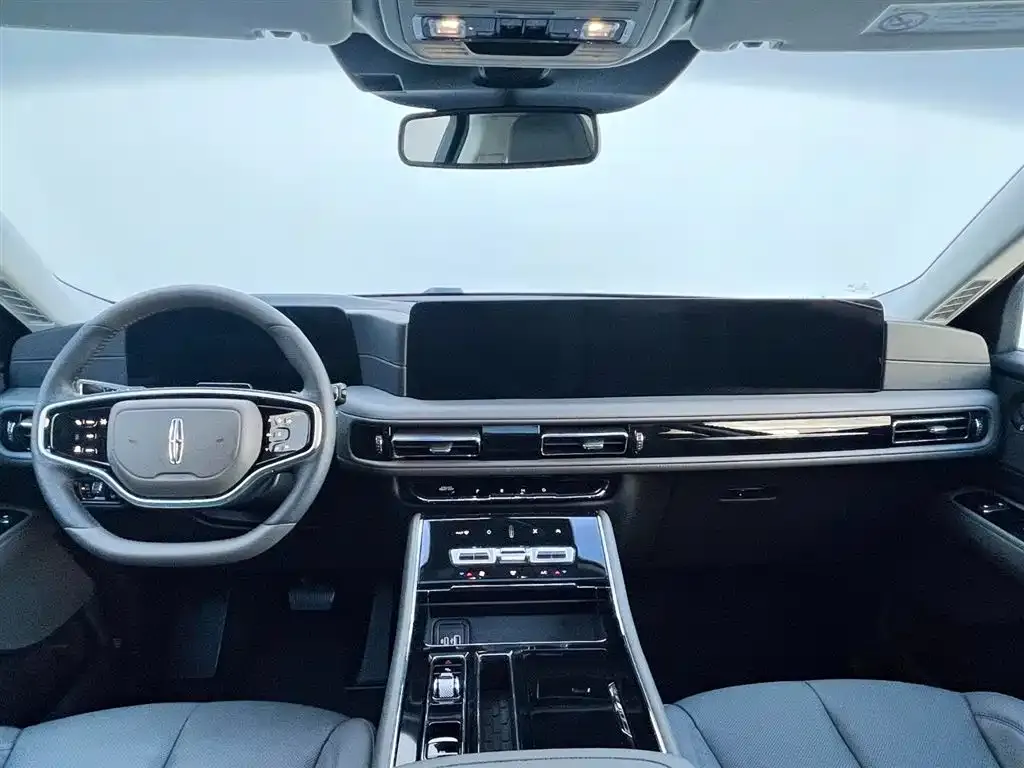 Lincoln Aviator 2025 из CN, фото 2