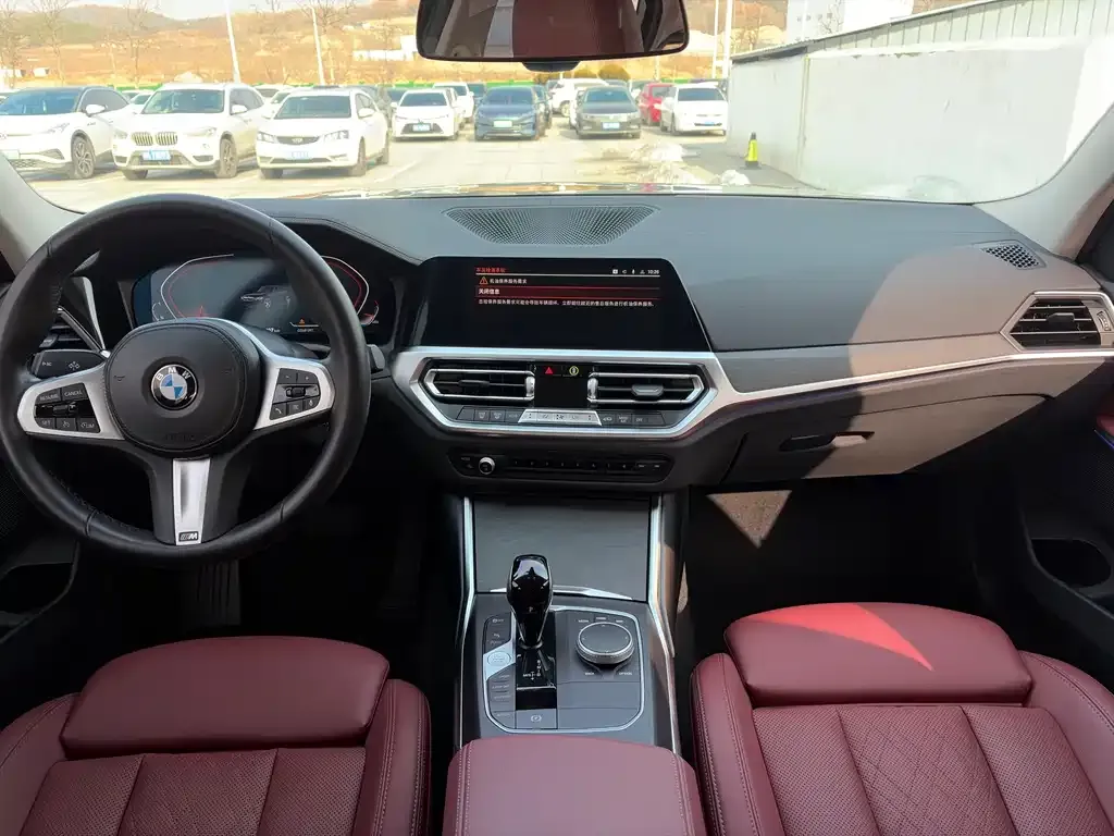 BMW 3 Series 2022 из CN, фото 9