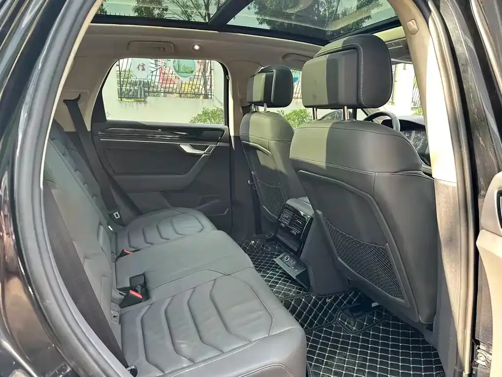Volkswagen Touareg 2024 из CN, фото 2