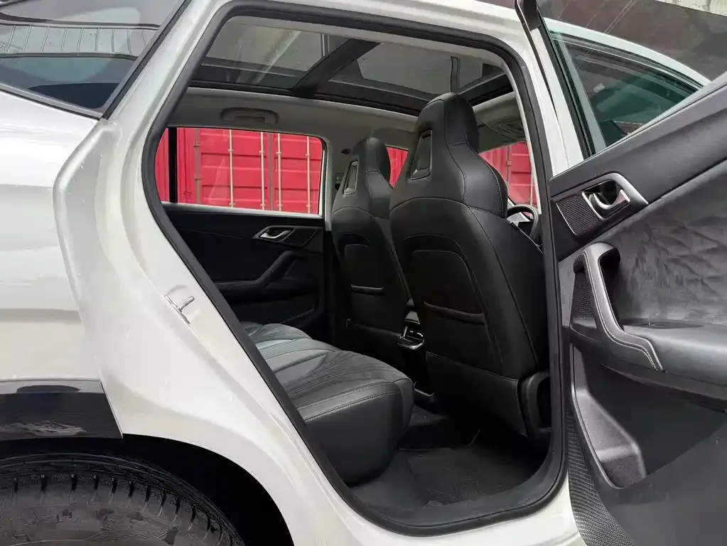 Roewe D5X DMH 2024 из CN, фото 4