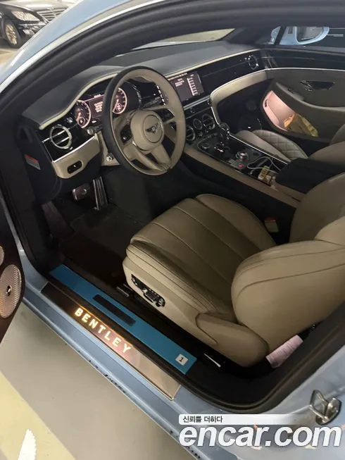 Bentley Continental 2021 из KR, фото 3