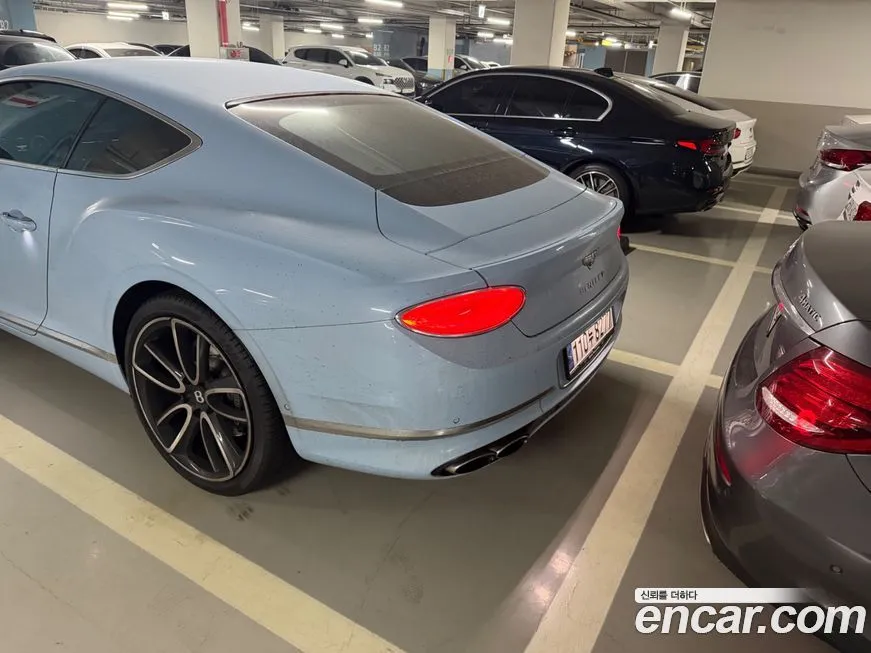 Bentley Continental 2021 из KR, фото 2