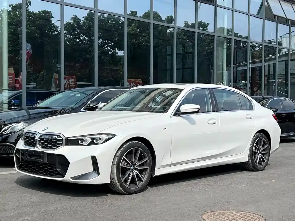 BMW 3 Series 2025 из CN, фото 1