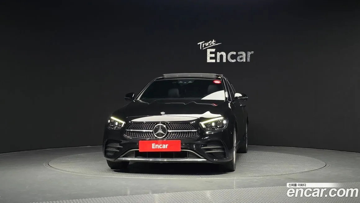 Mercedes-Benz E-Class — фото 2