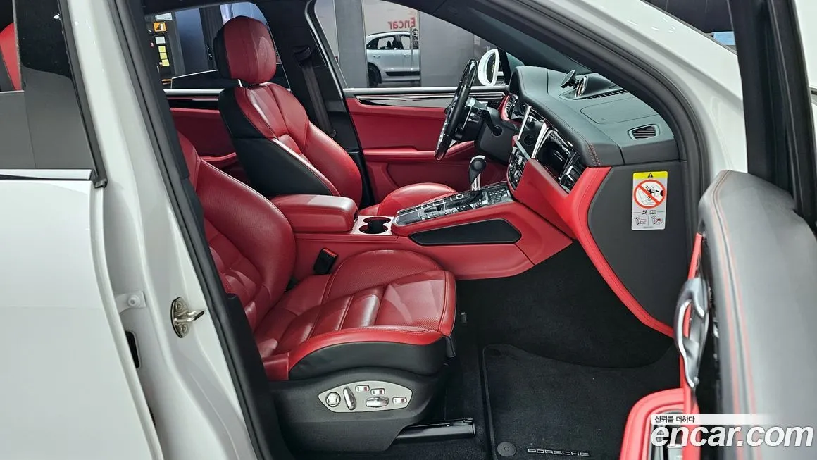 Porsche Macan 2021 из KR, фото 7