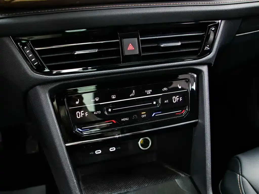 Volkswagen Tharu 2022 из CN, фото 8