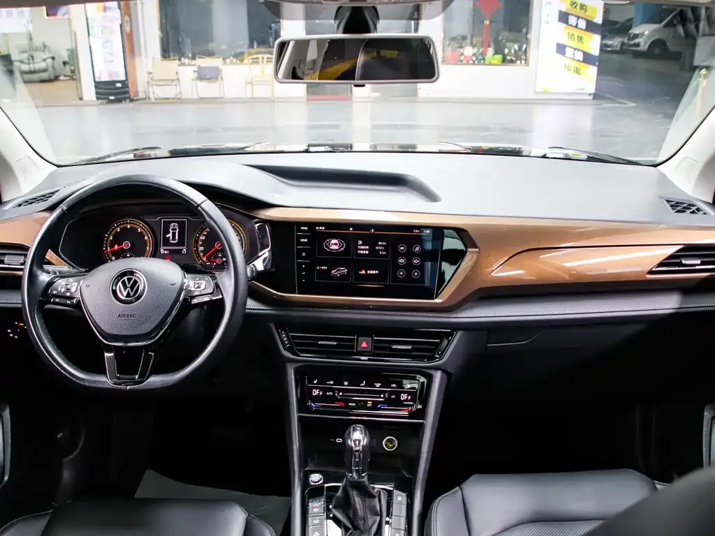 Volkswagen Tharu 2022 из CN, фото 3