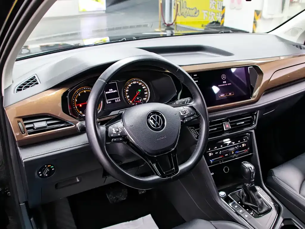 Volkswagen Tharu 2022 из CN, фото 9