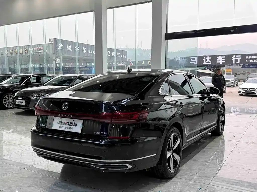Volkswagen Passat — фото 2
