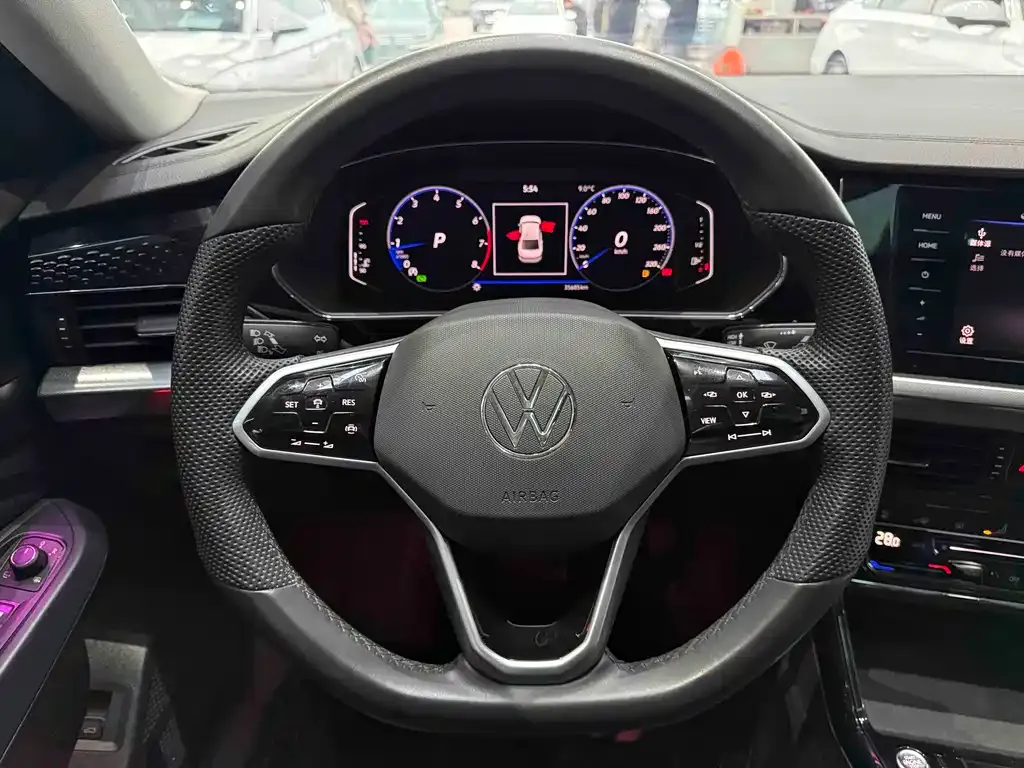 Volkswagen Passat — фото 8
