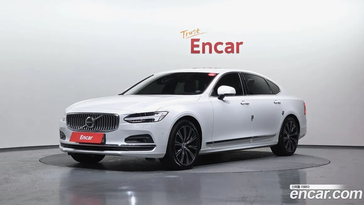 Volvo S90 — фото 1