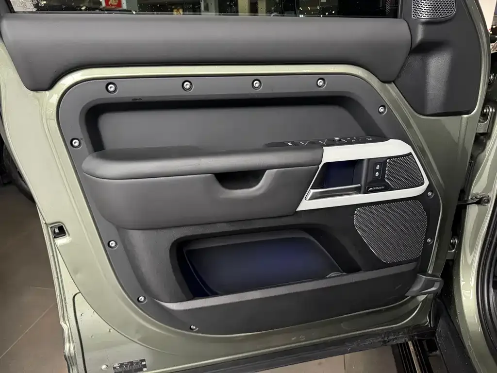 Land Rover Defender 2022 из CN, фото 6