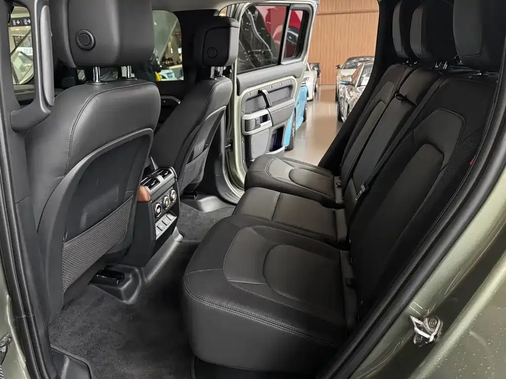 Land Rover Defender 2022 из CN, фото 4