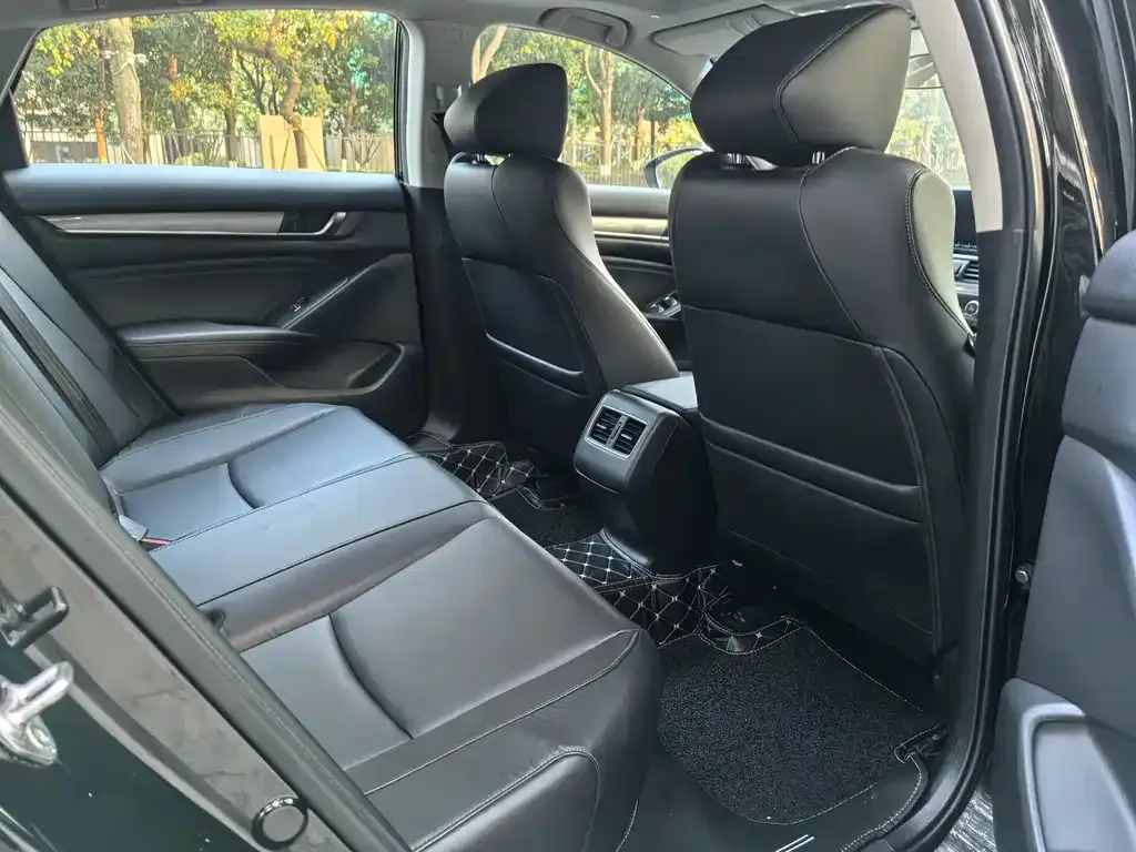 Honda Accord 2021 из CN, фото 4